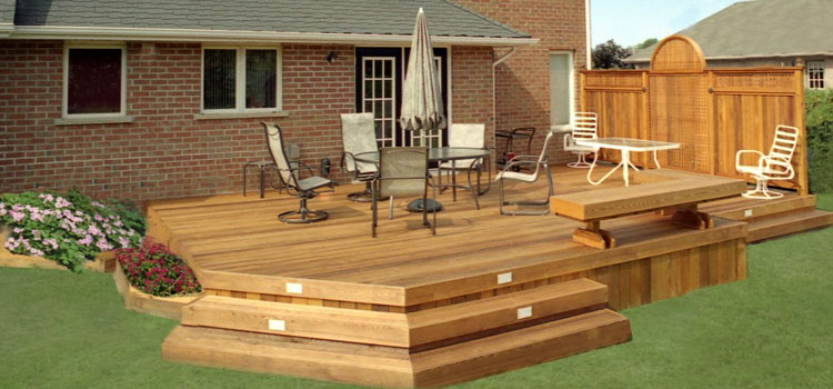 Cedar Composite Decking in Beverly Hills, CA