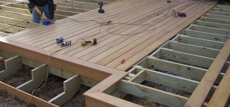 Wood Deck Builders in Beverly Hills, CA